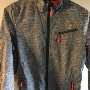 🌬💨 New Balance grey/ pink patterned windbreaker, small
